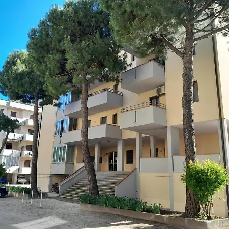 100 Metri Apartament *
